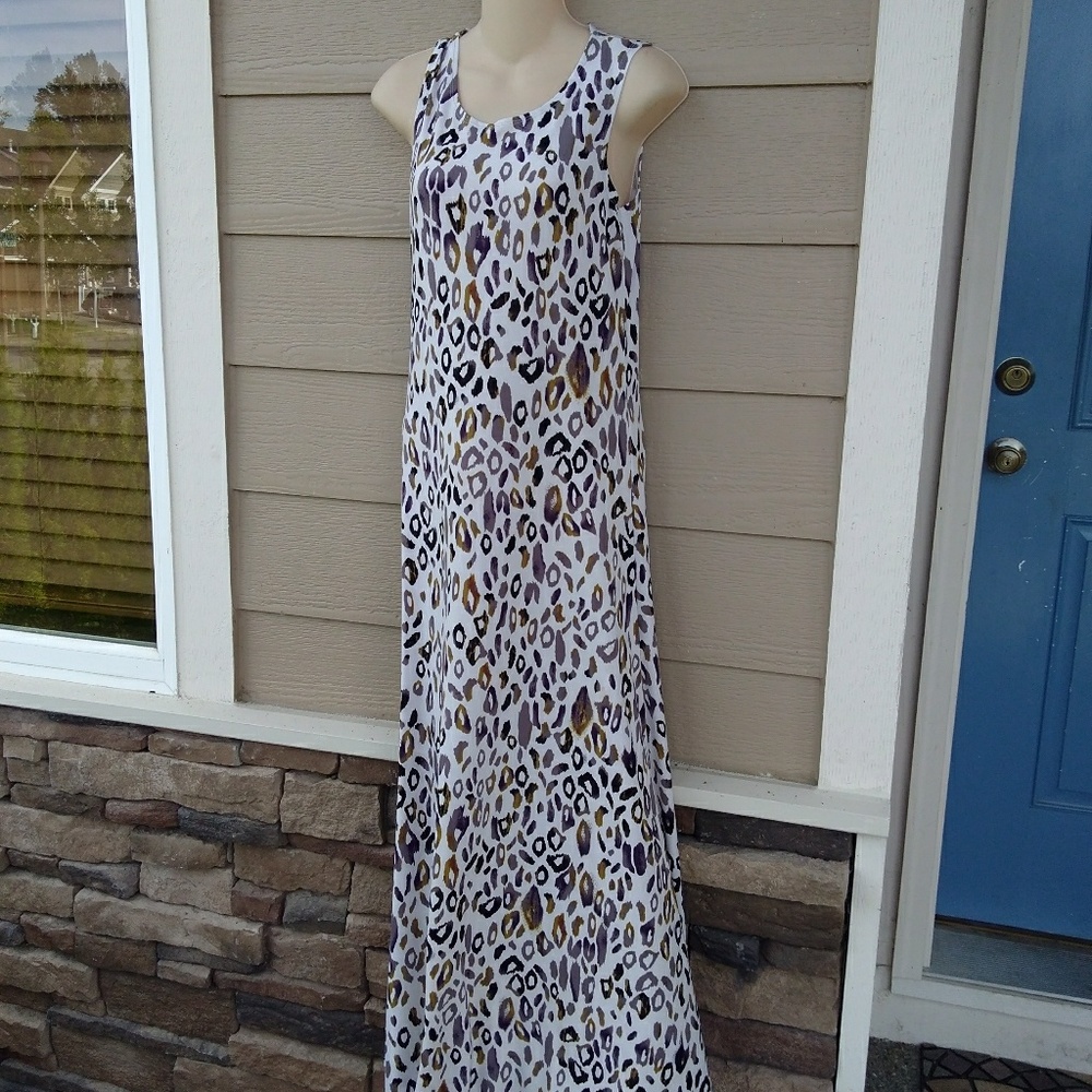 🎇 Blowout 🎇Attitudes by Renee Maxi